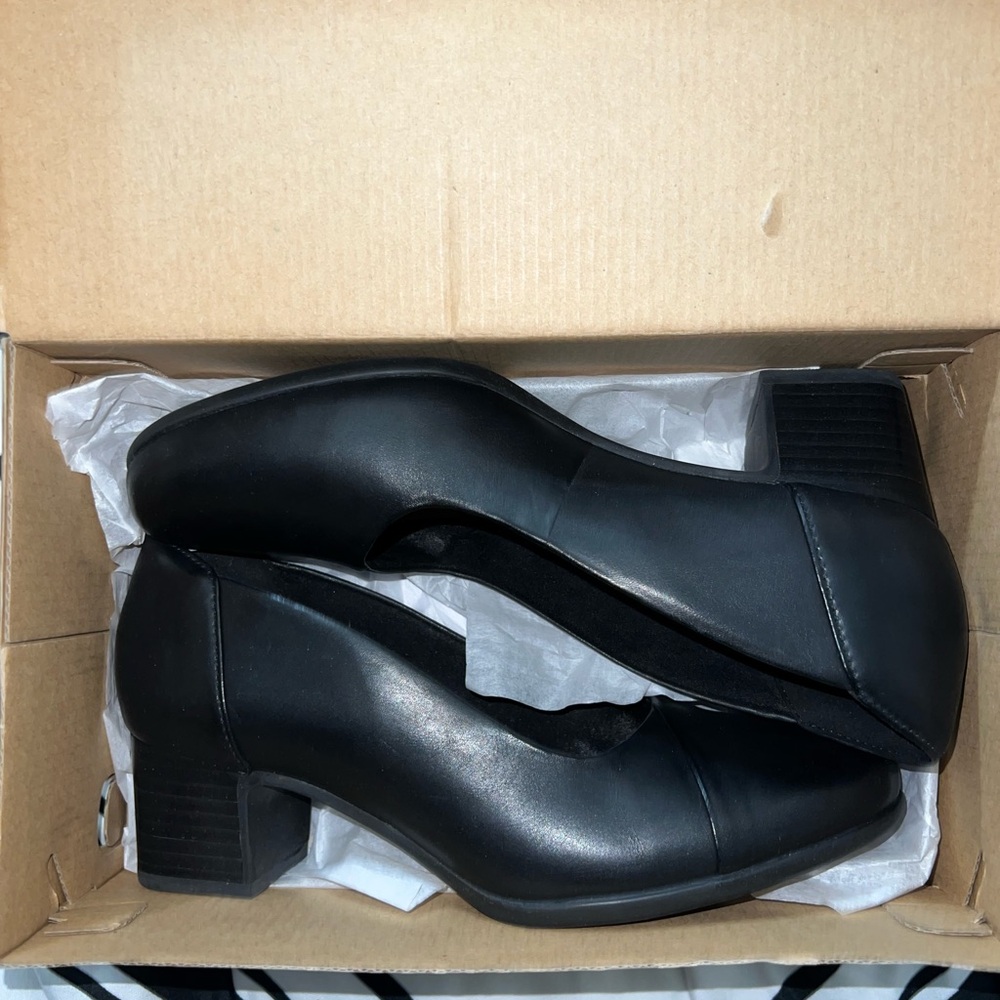 Clarks Black Leather Heels Timeless Design